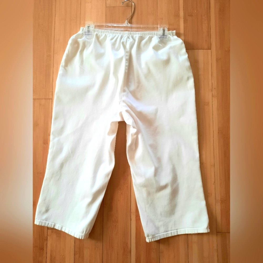 Denim & Co Women White Classic Capris Stretch Waist Cotton Spandex Pant Size S